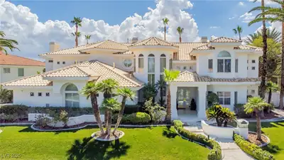 23 Cascade Creek Lane Las Vegas, NV 89113