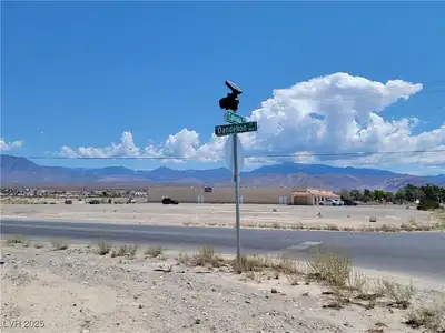 1810 South Dandelion Street Pahrump, NV 89048