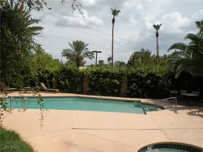 3135 South Mojave Road 260 Pool