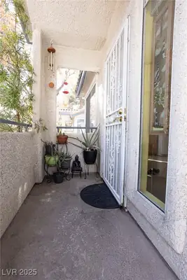 5206 Mandalay Springs Drive 204 Patio