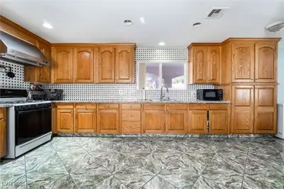 724 North Fogg Street Kitchen