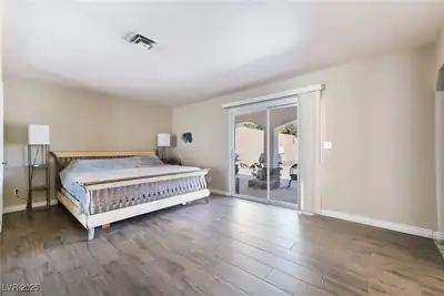 724 North Fogg Street Bedroom