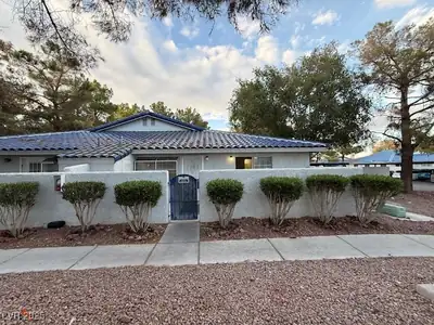 2121 Chertsey Drive D, Las Vegas