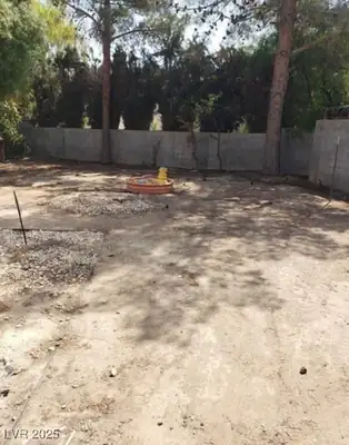 6645 Telegraph Road, Las Vegas, NV 89108 Patio