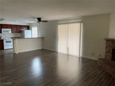 5427 Indian River Drive 418, Las Vegas, NV 89103 Living Room