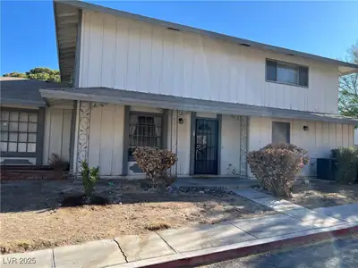 1309 Dorothy Avenue 2 Las Vegas, NV 89119
