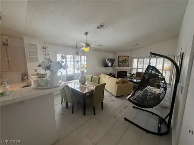 557 Yacht Harbor Drive, Las Vegas, NV 89145 Dining Area