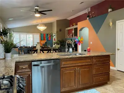 1800 Quail Point Court, Las Vegas, NV 89117 Kitchen