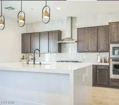 9031 Coastal Oaks Street, Las Vegas, NV 89166 Kitchen