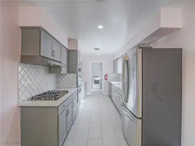 1716 Chapman Drive, Las Vegas, NV 89104 Kitchen