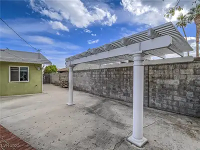 1716 Chapman Drive, Las Vegas, NV 89104 Patio
