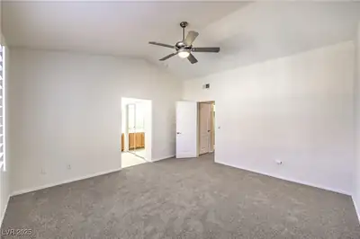 9901 Trailwood Drive 1048 Bedroom