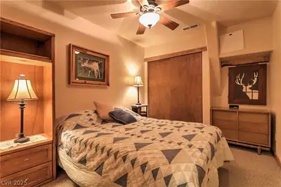 2814 North Dead Horse Loop Bedroom