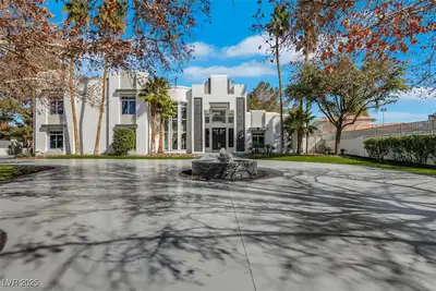 3860 Hildebrand Lane Las Vegas, NV 89121