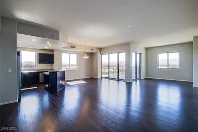 8255 Las Vegas Boulevard 1702 Living Room