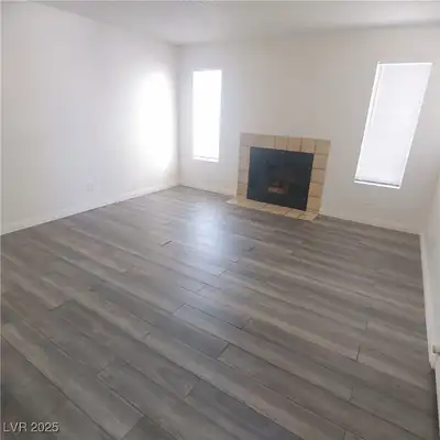 1884 Nebula Drive 276 Living Room