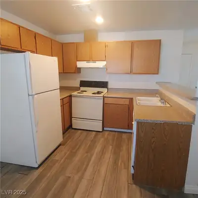 1884 Nebula Drive 276 Kitchen