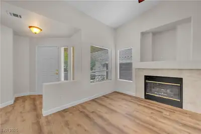 1507 Camino Summit Avenue, Henderson, NV 89012 Living Room