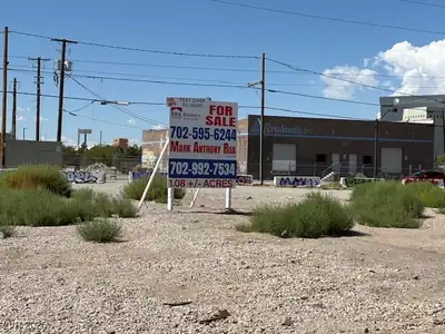 1022 South Main Street Las Vegas, NV 89101
