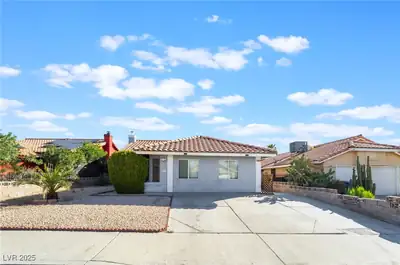 7076 Gunslinger Street, Las Vegas