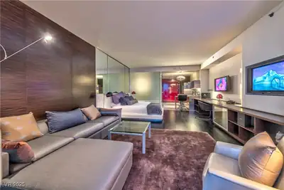 4381 West Flamingo Road 3507 Las Vegas, NV 89103