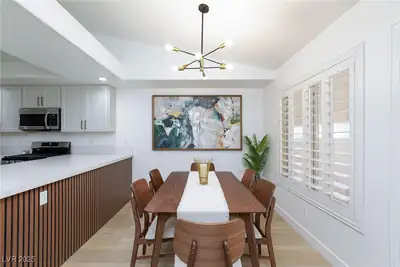 9762 Silver Dusk Court, Las Vegas, NV 89183 Dining Area