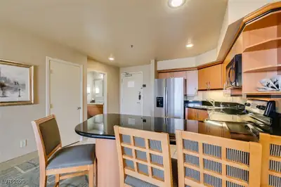211 East FLAMINGO Road 1214 Kitchen