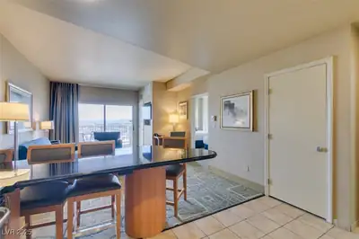 211 East FLAMINGO Road 1214 Dining Area