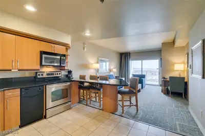 211 East FLAMINGO Road 1214 Kitchen