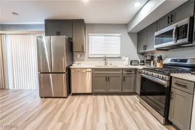 3955 Savoy Court, Las Vegas, NV 89115 Kitchen