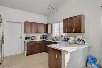 8601 Stone Harbor Avenue, Las Vegas, NV 89145 Kitchen