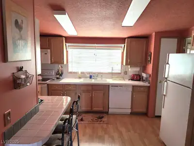 955 West Hobson Street Kitchen