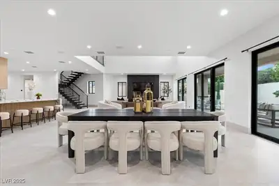 19 Rue Grimaldi Way, Henderson, NV 89011 Kitchen