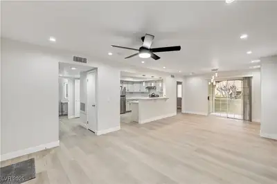 7950 West Flamingo Road 1168 Living Room