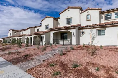 945 Jigglypuff Place, Henderson, NV 89011 Front of Structure