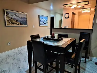 270 East Flamingo Road 212 Dining Area