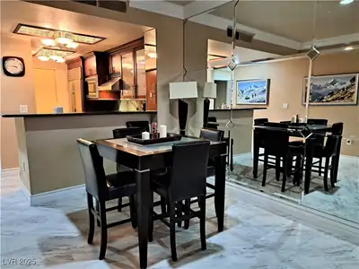 270 East Flamingo Road 212 Dining Area