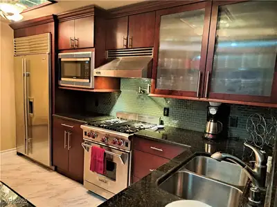 270 East Flamingo Road 212 Kitchen