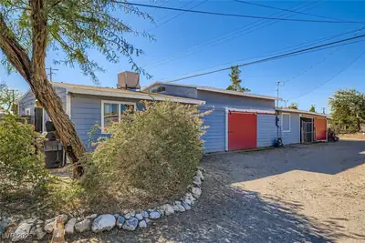 1233 Comstock Drive, Las Vegas, NV 89106 Back of Structure