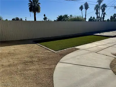3138 Gaucho Drive, Las Vegas, NV 89169 Yard