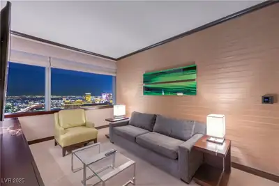 2600 West Harmon Avenue 53020 Living Room