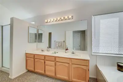 7836 Turtle Cove Avenue, Las Vegas, NV 89128 Primary Bathroom