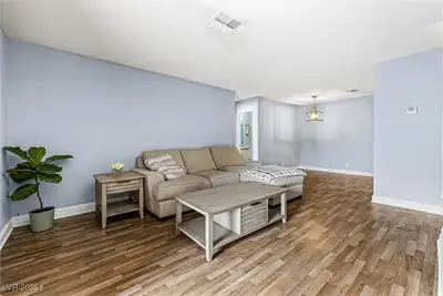 3151 Soaring Gulls Drive 1062 Living Room