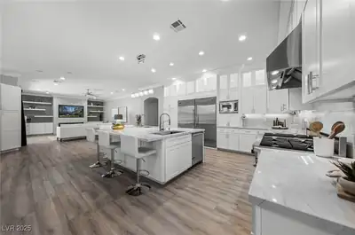 29 Soaring Bird Court, Las Vegas, NV 89135 Kitchen