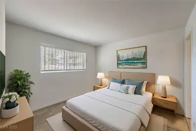 3720 Royal Crest Street 4 & 5 Bedroom