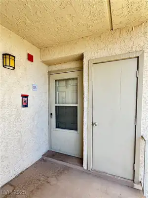 2020 Mesquite Lane 205 Entry