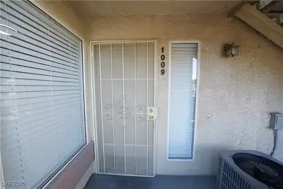 5710 East Tropicana Avenue 1009 Entry