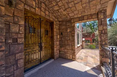 264 Crestview Drive, Las Vegas, NV 89124 Entry