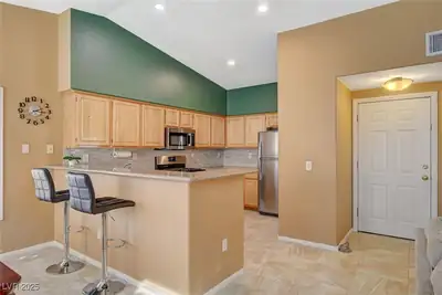 4940 Black Bear Road 202 Kitchen