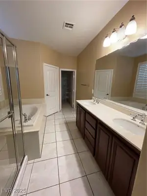9072 Sendero Avenue, Las Vegas, NV 89178 Primary Bathroom